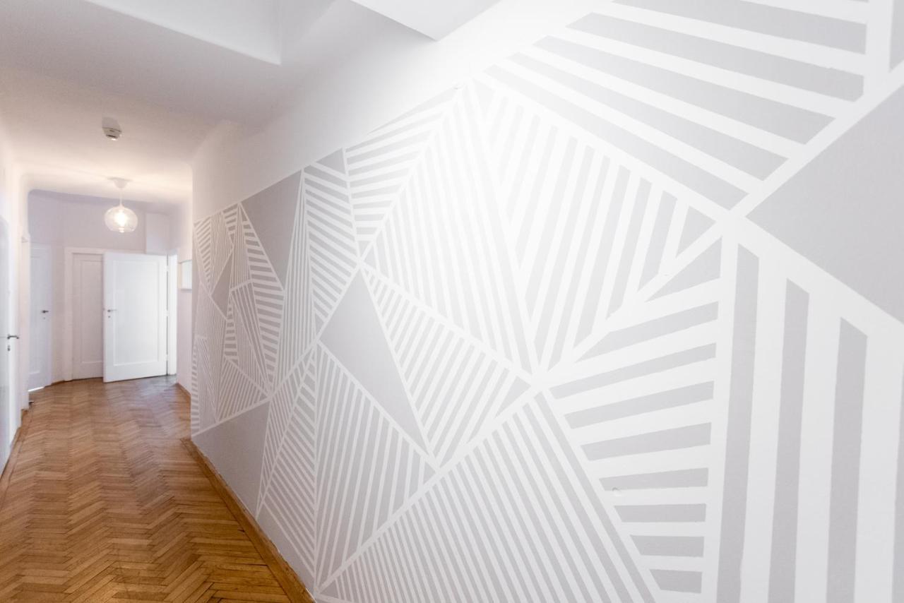 Balcony Oasis Operastreet Apartment Wien